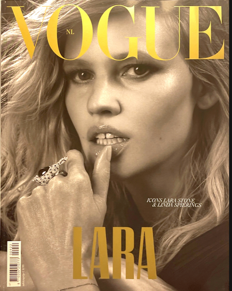 VOGUE Magazine Netherlands NL December 2022 LARA STONE Linda Spierings
