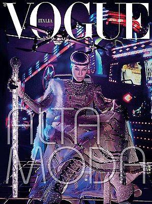 VOGUE Italia Magazine UNIQUE 2015 JOAN SMALLS Saskia De Brauw IRIS STRUBEGGER