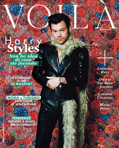 VOILA Magazine Italy October 2022 HARRY STYLES Christina Ricci BRAND NEW