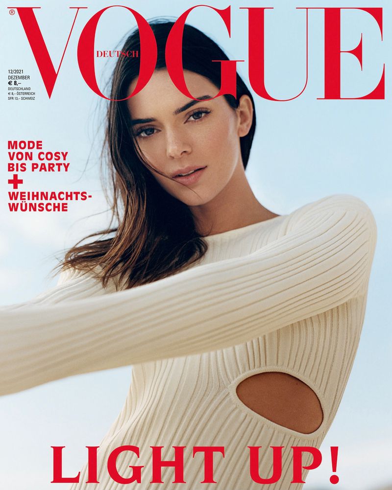 女性情報誌 Vogue Deutsch Magazine December 2021 VOGUE Magazine Germany December 2021 KENDALL JENNER Eddie Redmayne BRA