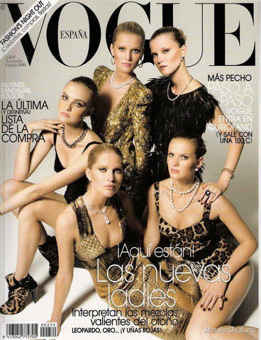 VOGUE Spain Magazine November 2010 CAROLINE TRENTINI Anne V TONI GARRN Kasia Struss